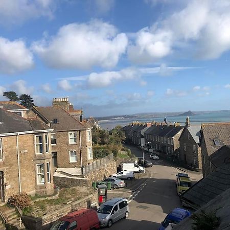 Modern Attic Studio Apartment With Harbour Views Penzance Exterior photo