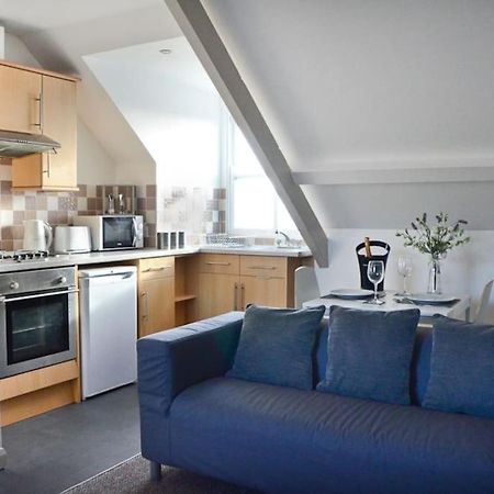 Modern Attic Studio Apartment With Harbour Views Penzance Exterior photo