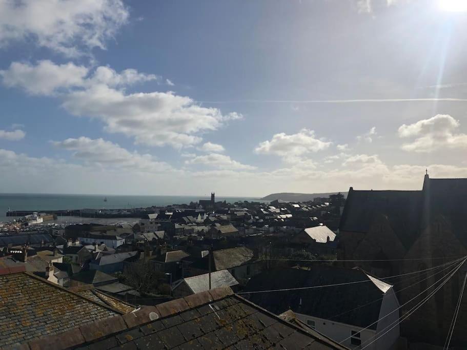 Modern Attic Studio Apartment With Harbour Views Penzance Exterior photo